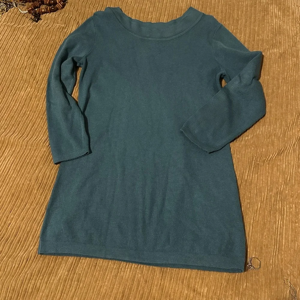 Dress Barn 3/4 sleeve sweater